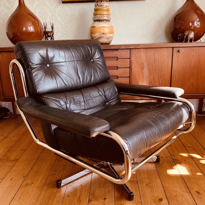 Iconic Pieff Alpha Swivel Chair