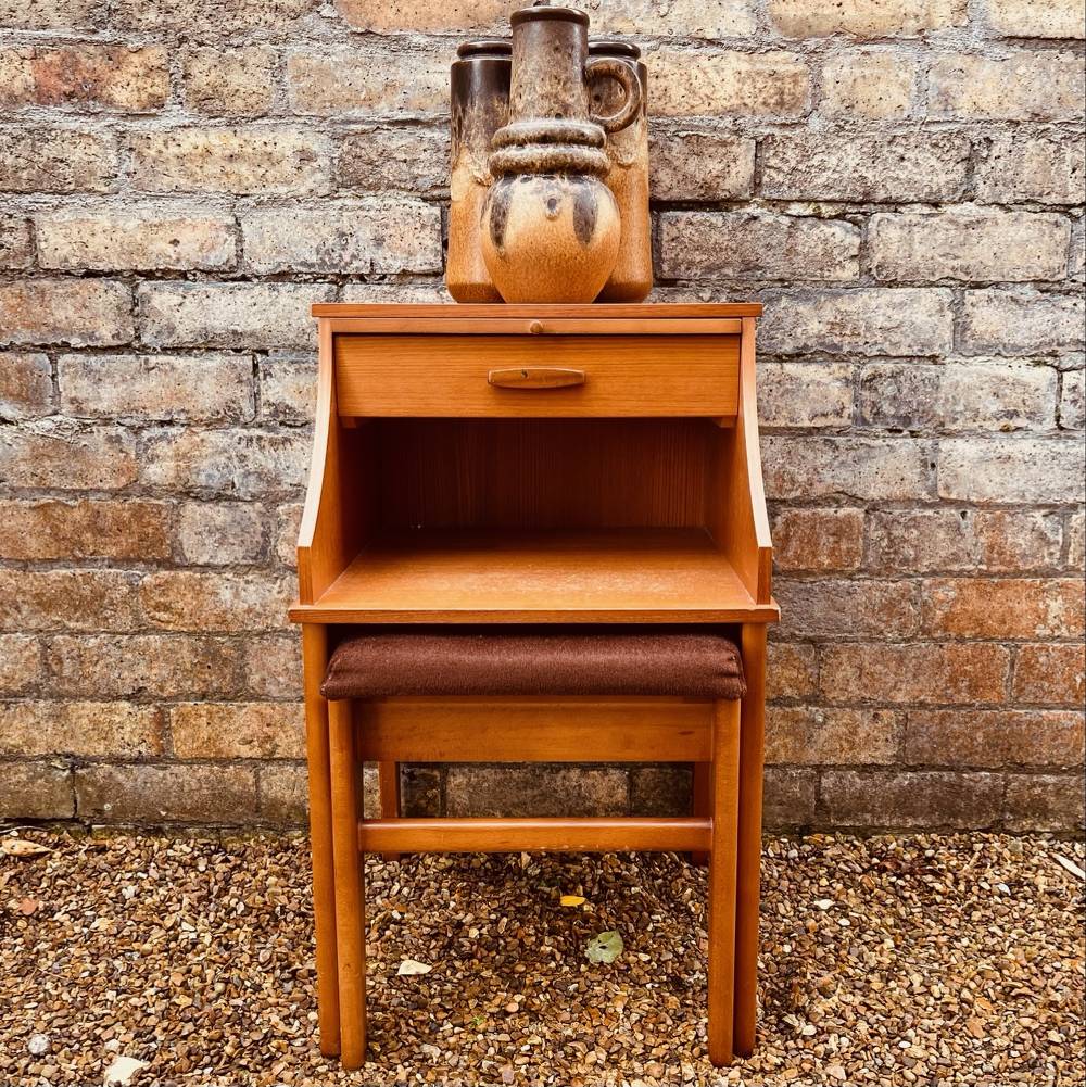 Telephone table and seat discount